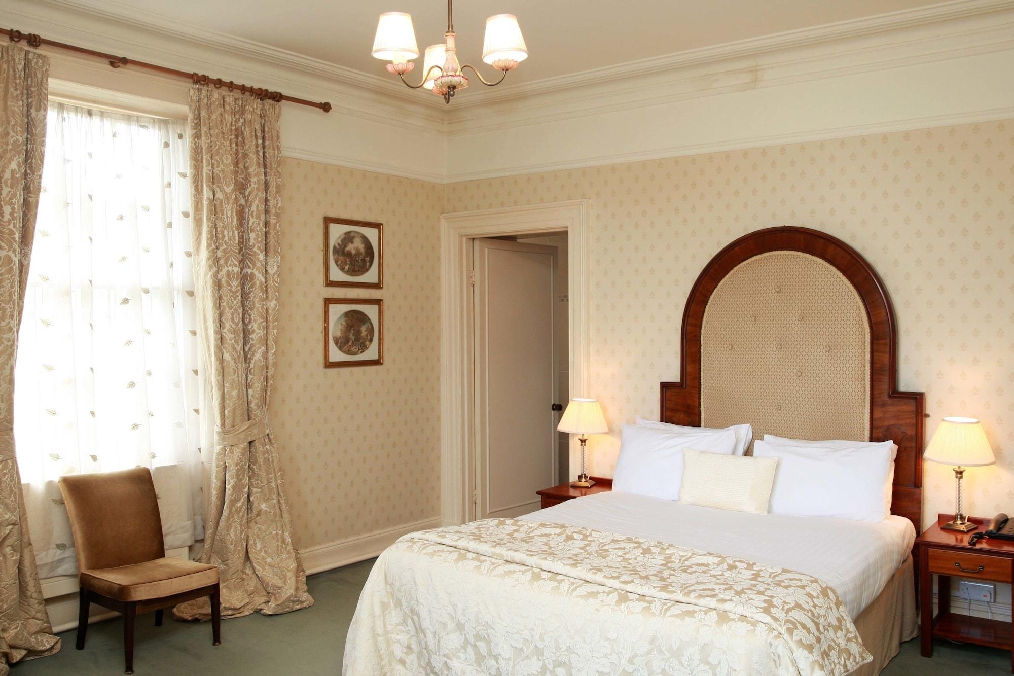 Londonderry Arms Hotel คาร์นโลห์ ภายนอก รูปภาพ