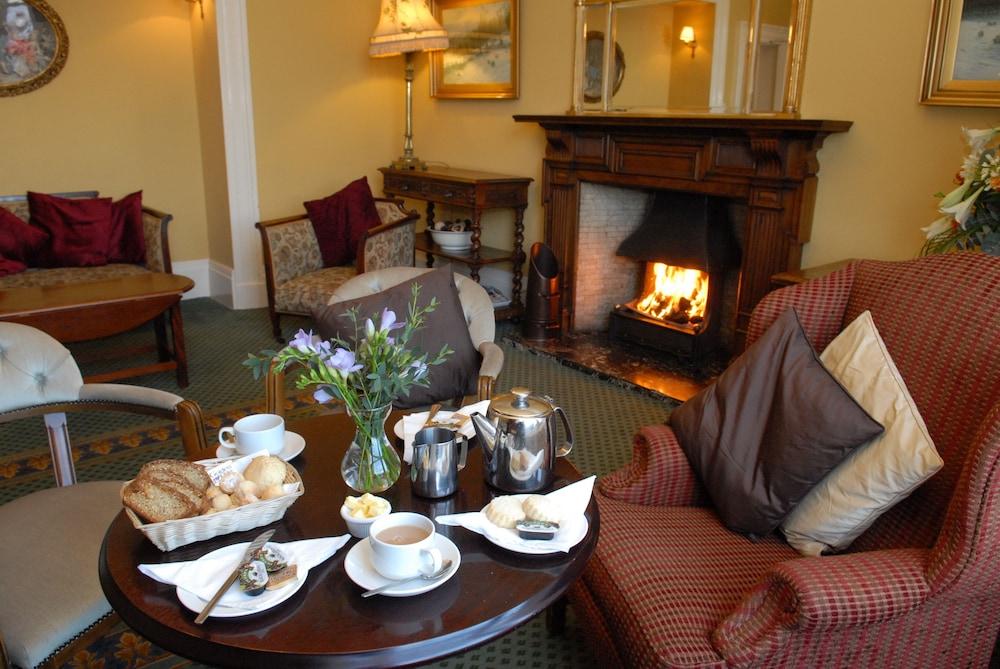 Londonderry Arms Hotel คาร์นโลห์ ภายนอก รูปภาพ