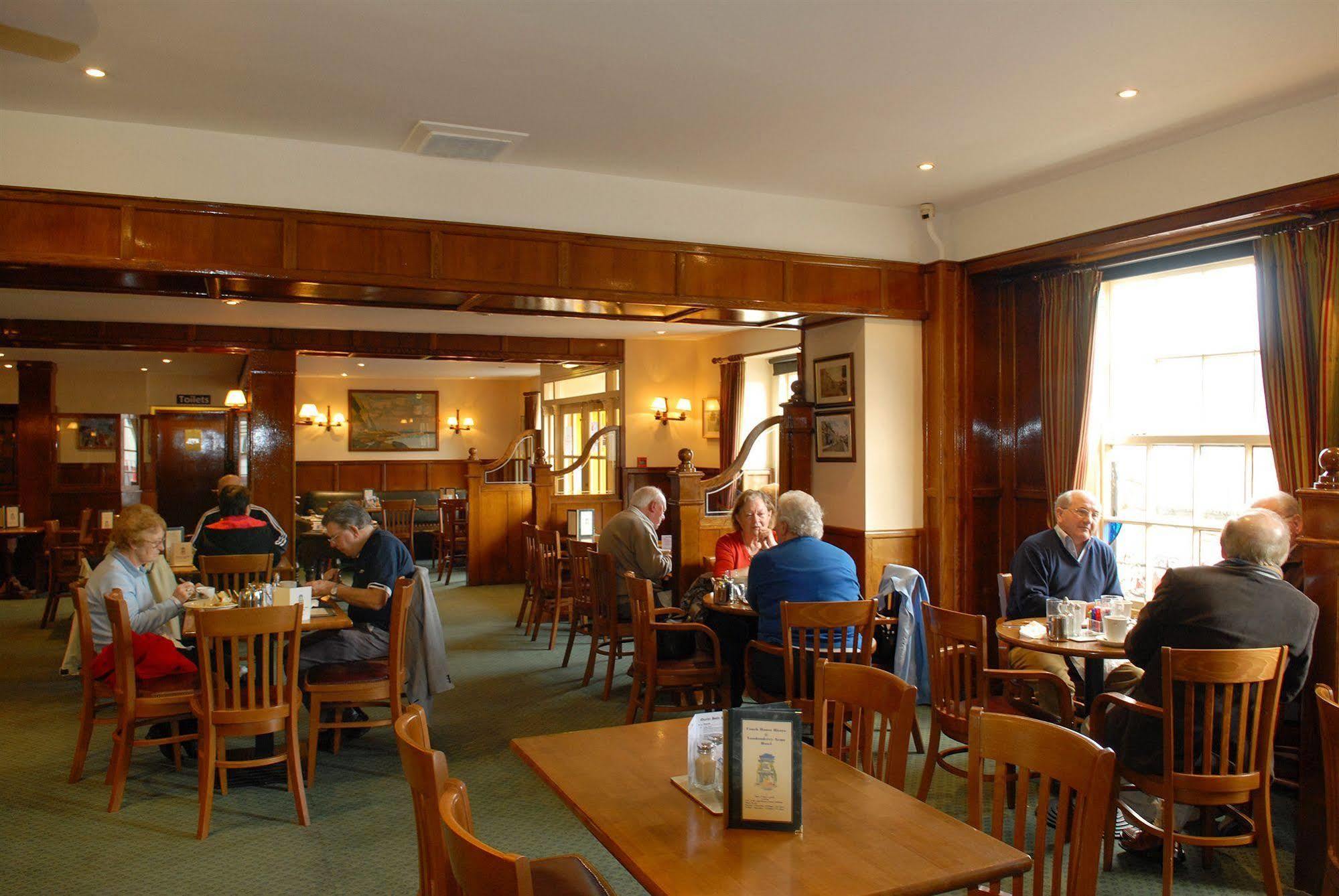 Londonderry Arms Hotel คาร์นโลห์ ภายนอก รูปภาพ