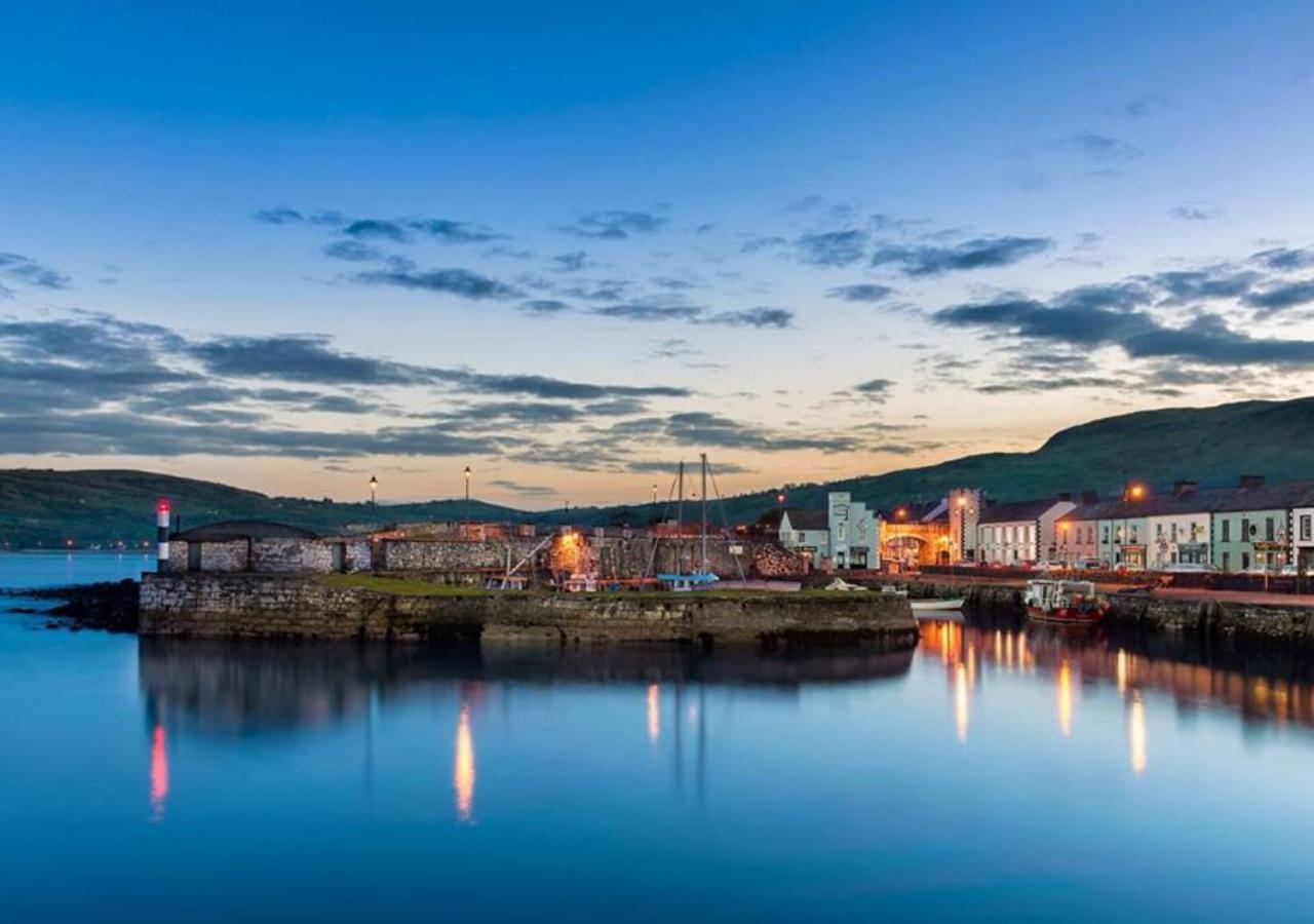 Londonderry Arms Hotel คาร์นโลห์ ภายนอก รูปภาพ