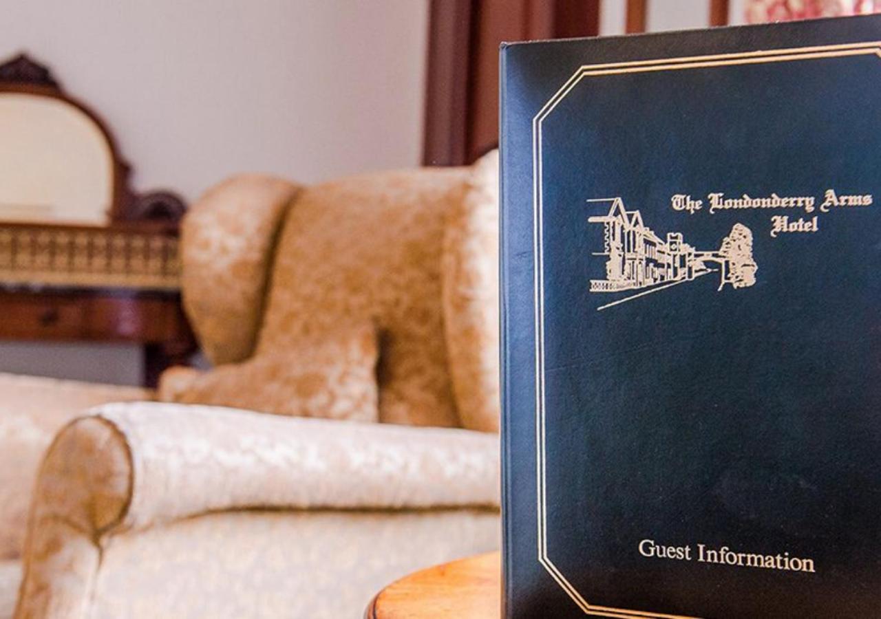 Londonderry Arms Hotel คาร์นโลห์ ภายนอก รูปภาพ